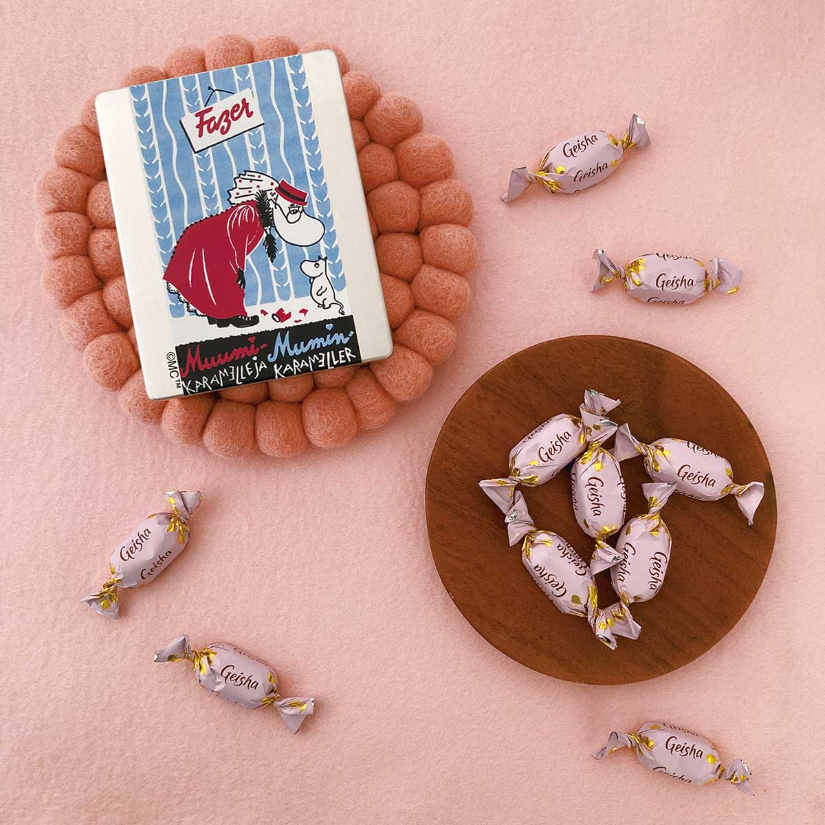 FAZER ファッツェル × Moomin ムーミン Geisha ゲイシャ ミルクチョコレート ヴィンテージアート缶 ( ヘムレンおばさんとムーミンパパ / 10粒 )