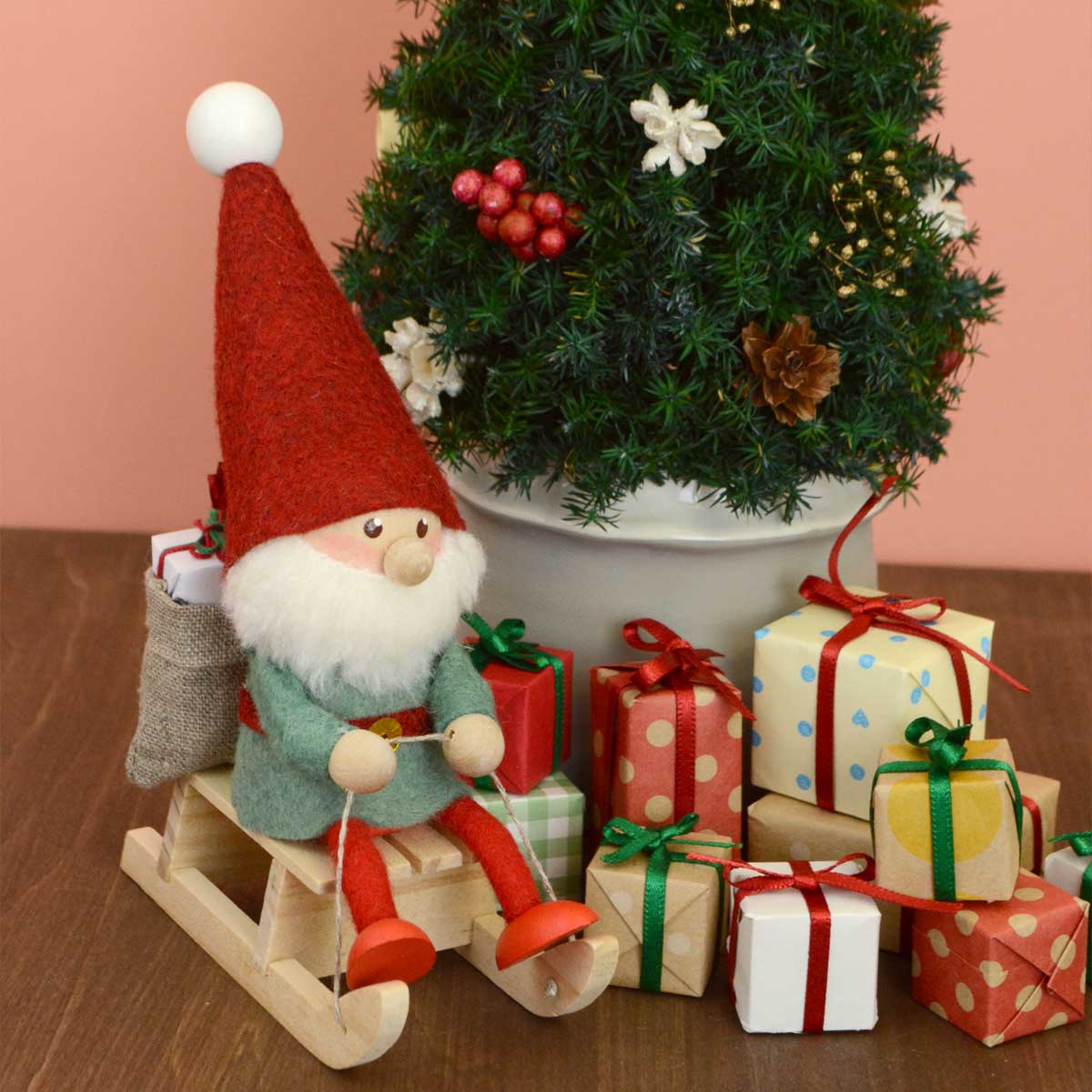 NORDIKA nisse ノルディカ ニッセ クリスマス 木製人形 ( そりに乗ったサンタ / Joy to the world )