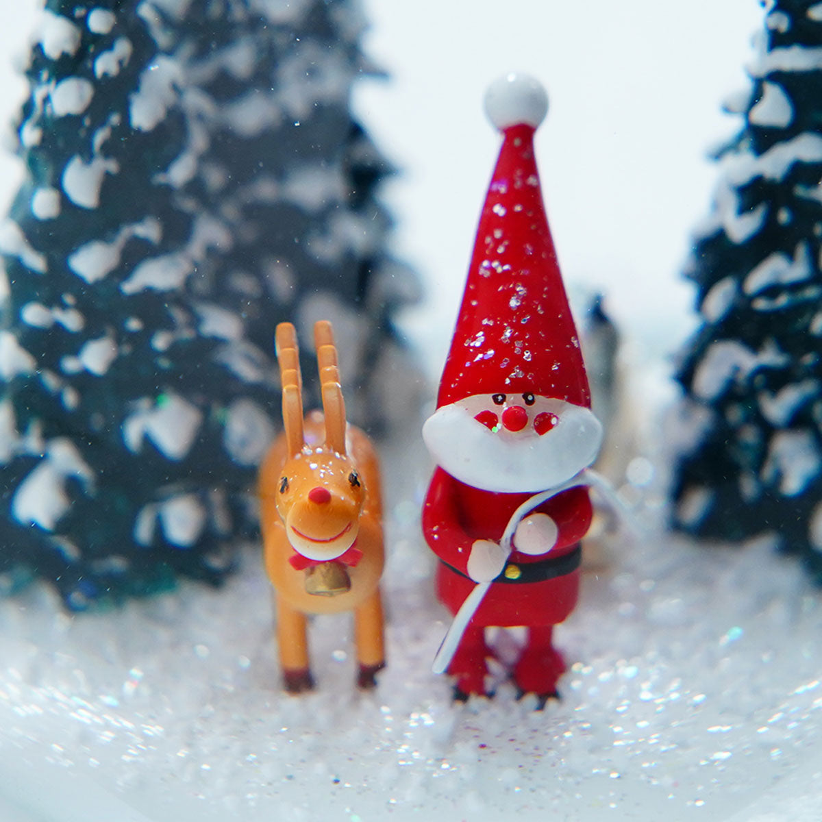 NORDIKA nisse ノルディカ ニッセ クリスマス スノードーム( そりをひいたサンタ / レッド )