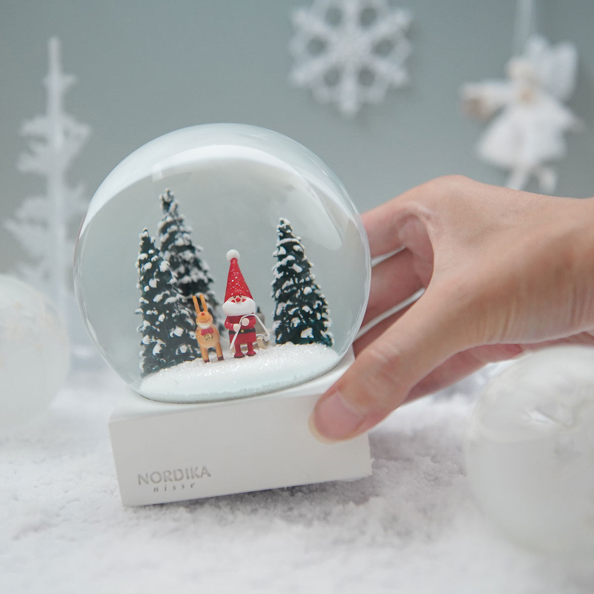 NORDIKA nisse ノルディカ ニッセ クリスマス スノードーム( そりをひいたサンタ / レッド )