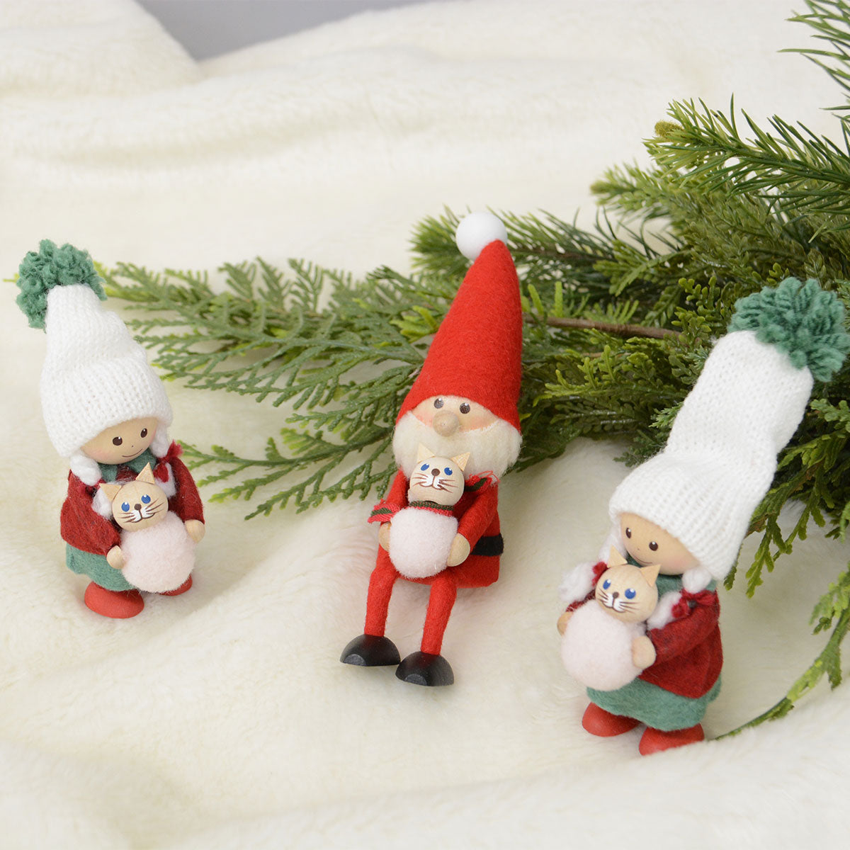 NORDIKA nisse ノルディカ ニッセ クリスマス 木製人形 ( ネコを抱えたサンタ )