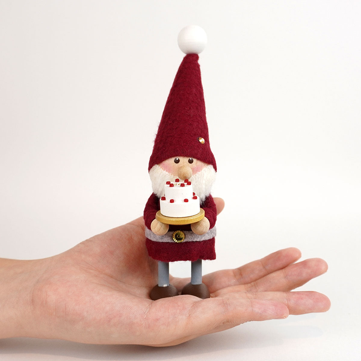 【予約】【2025新作】NORDIKA nisse ノルディカ ニッセ クリスマス 木製人形 ( ケーキを持ったサンタ / 20th Celebration )