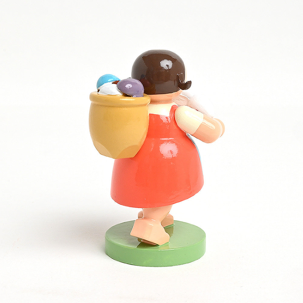 Wendt & Kühn ヴェント & キューン 木製人形ブロッサムフレンズ ( うさぎを可愛がる女の子 )