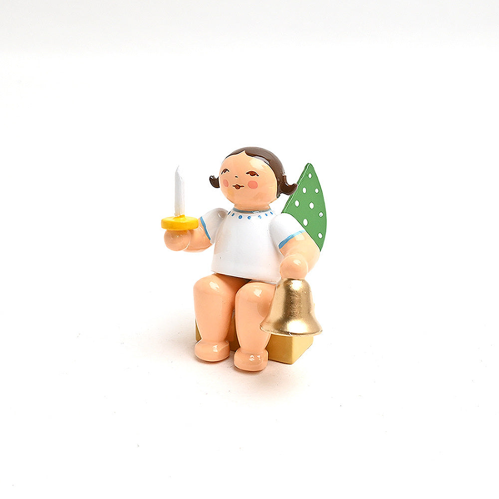 Wendt & Kühn ヴェント & キューン 木製人形ベルとキャンドルを持つ天使