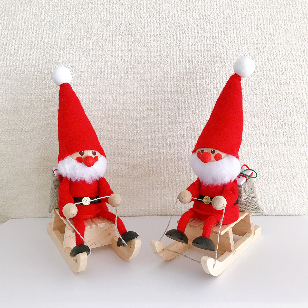 NORDIKA nisse ノルディカ ニッセ クリスマス 木製人形(そりに乗ったサンタ / レッド)