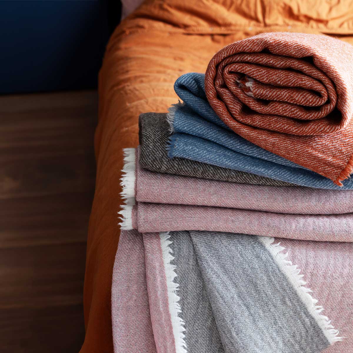 LAPUAN KANKURIT ラプアンカンクリ ブランケット DUETTO ( 140×180cm / ローズ×グレー )