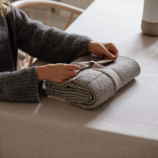 LAPUAN KANKURIT ラプアンカンクリ ポケットショール MARIA ( 60×180cm / グレー×ホワイト )