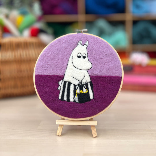 Moomin ムーミン The Crafty Kit Company クラフティ キット カンパニー 羊毛刺しゅうキット ( ムーミンママ )