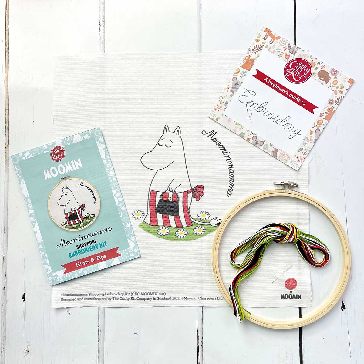 Moomin ムーミン The Crafty Kit Company クラフティ キット カンパニー 刺しゅうキット ( ムーミンママ )