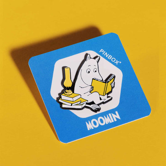 Moomin ムーミン PINBOX ピンボックス ピンバッジ ( 本を読むムーミン )