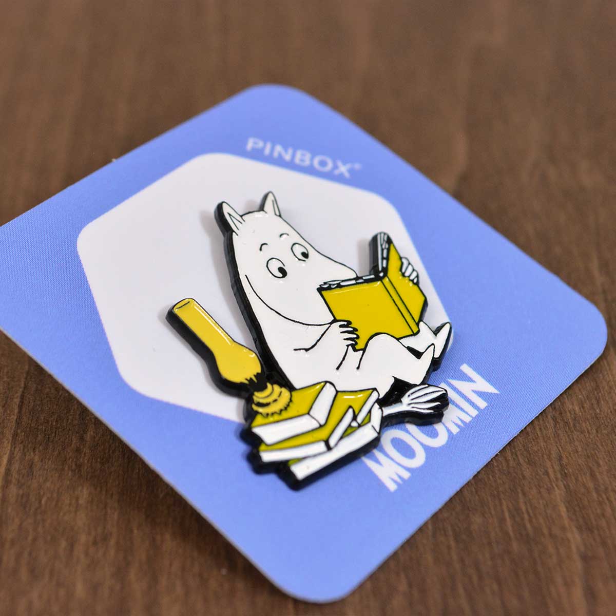 Moomin ムーミン PINBOX ピンボックス ピンバッジ ( 本を読むムーミン )