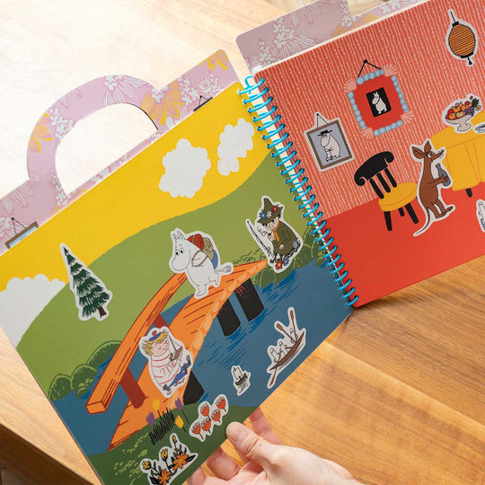 Moomin ムーミン BørneLund ボーネルンド 貼ってはがしてくりかえし遊べる絵本 シールブック