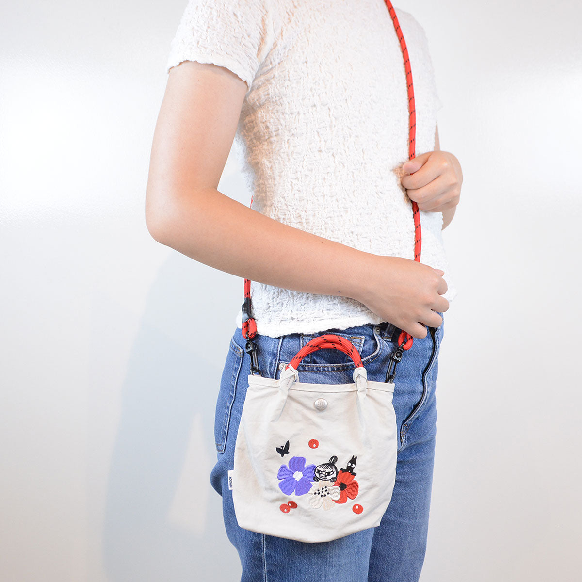 Moomin ムーミン 刺繍ミニショルダーバッグ ( リトルミイ / クールグレー )