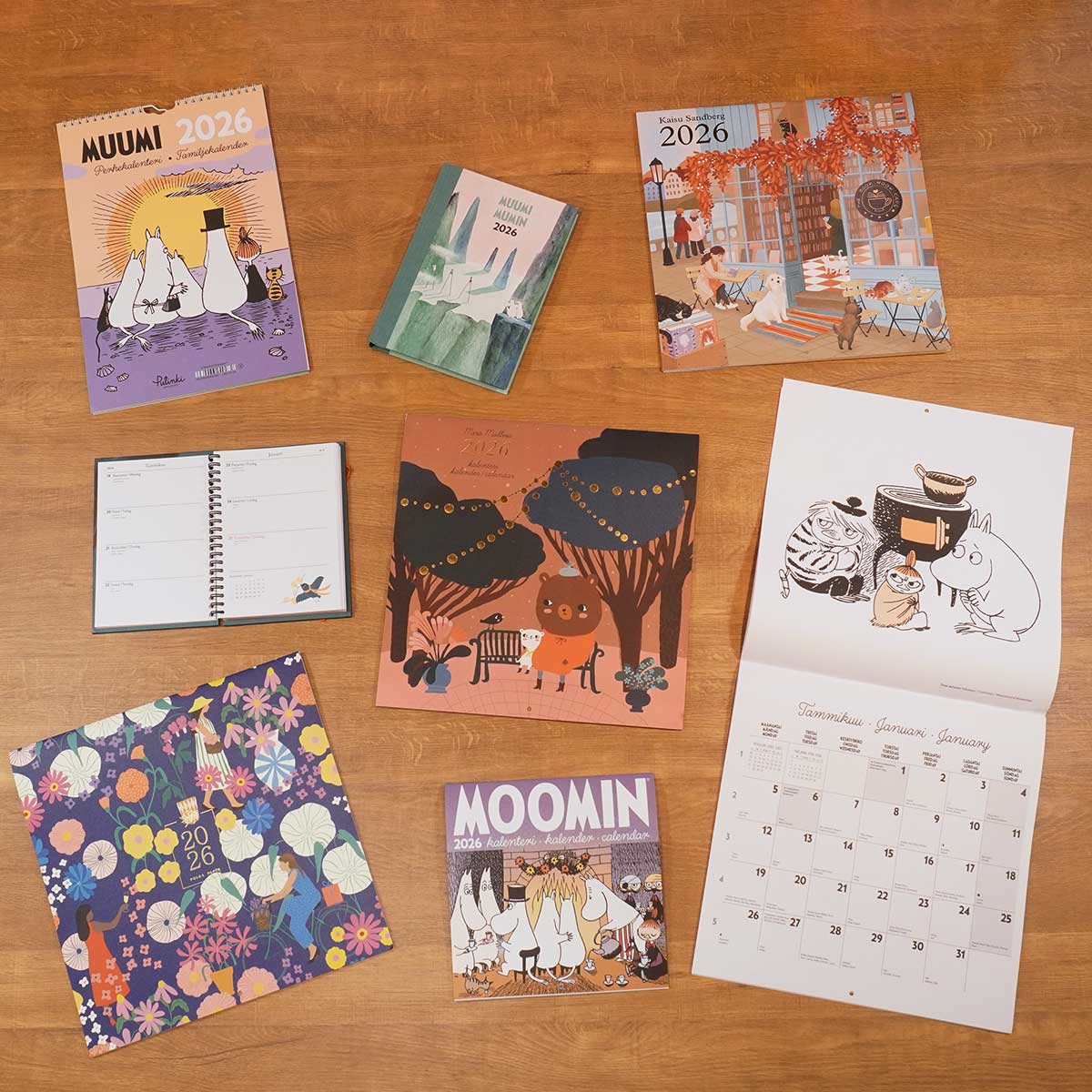 Moomin ムーミン Putinki プティンキ 壁掛けカレンダー 2026年 ( ファミリーカレンダー /23×34cm )