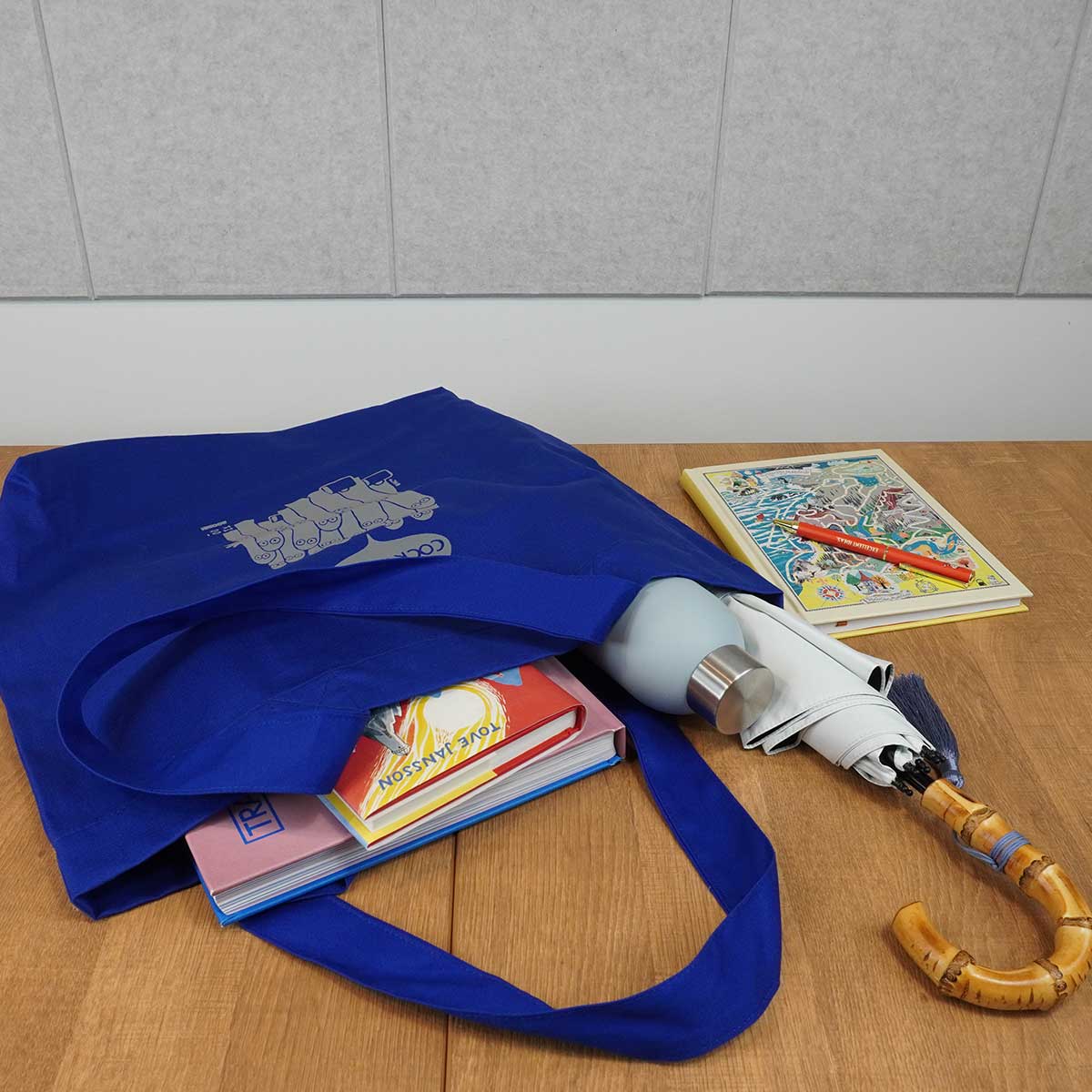 Moomin ムーミン MOIKO モイコ リフレクターバッグ ( ニョロニョロ /「NO COCKTAILS?」 / ブルー )
