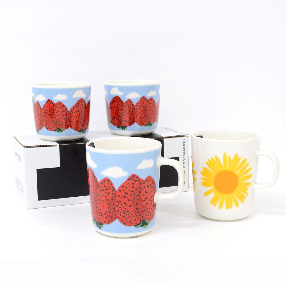 marimekko マリメッコ マグカップ ( Mansikkavuoret マンシッカヴオレット )