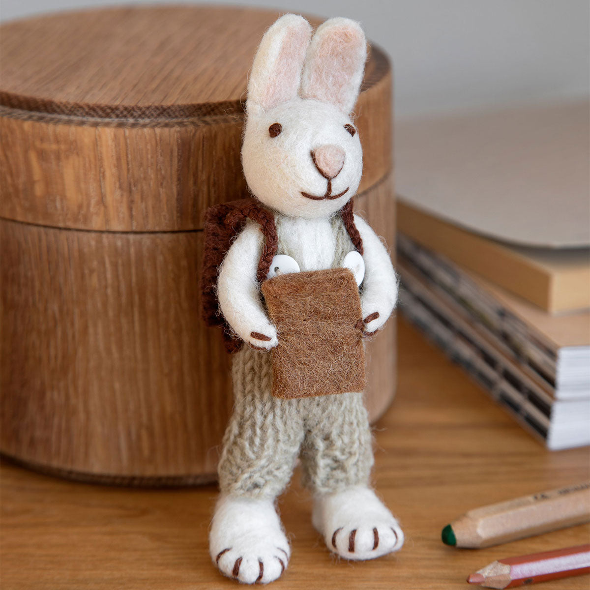 Gry&Sif グライアンドシフ オーナメント ( ホワイトバニー / ブック )