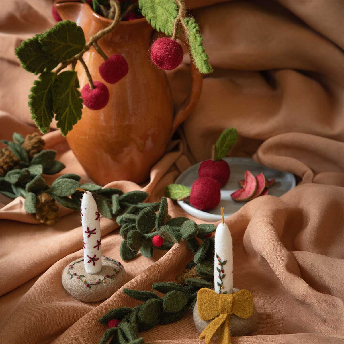 Gry&Sif グライアンドシフ オーナメント ( リンゴ / ダークレッド )