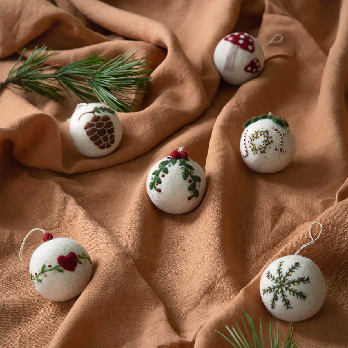 Gry&Sif グライアンドシフ オーナメント ( クリスマスボール / JOY )