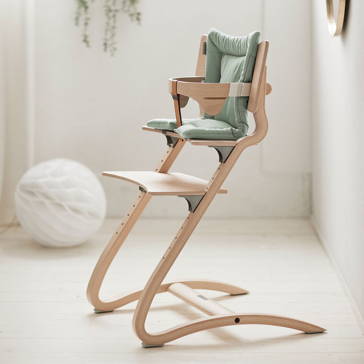 超激得安いLeander high chair リエンダー ハイチェア ベビーチェア　直取 ベビー用家具