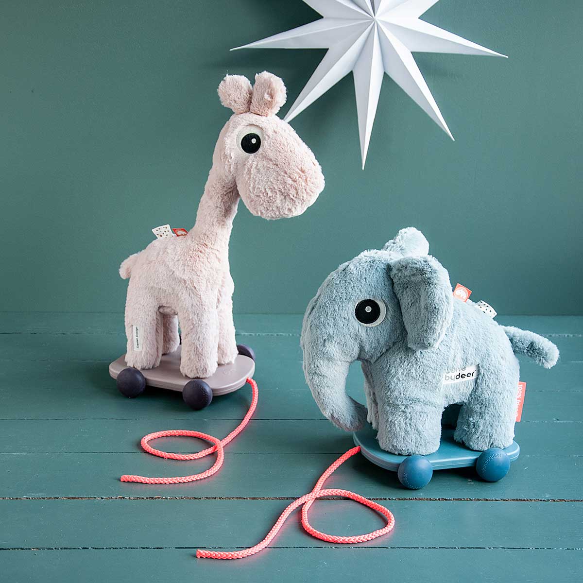 done by deer ダンバイディア 2WAYアニマルおさんぽ プルトイ ( エルフィー )