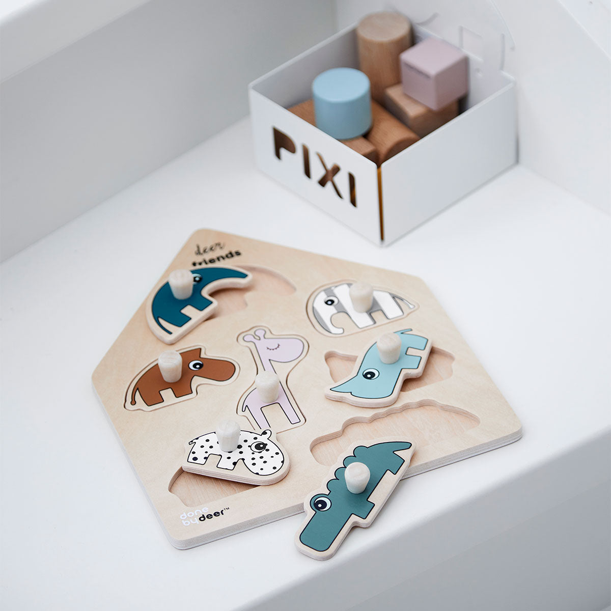 done by deer ダンバイディア 木製知育玩具 ペグパズル ( ディアフレンズ )