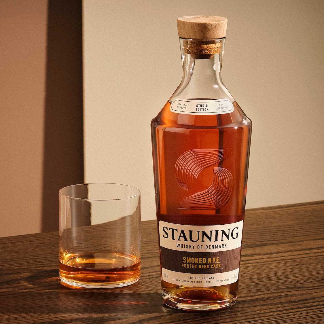 【数量限定】STAUNING WHISKY スタウニングウイスキー スモークド・ライ・シェリーオーク ( 700ml )