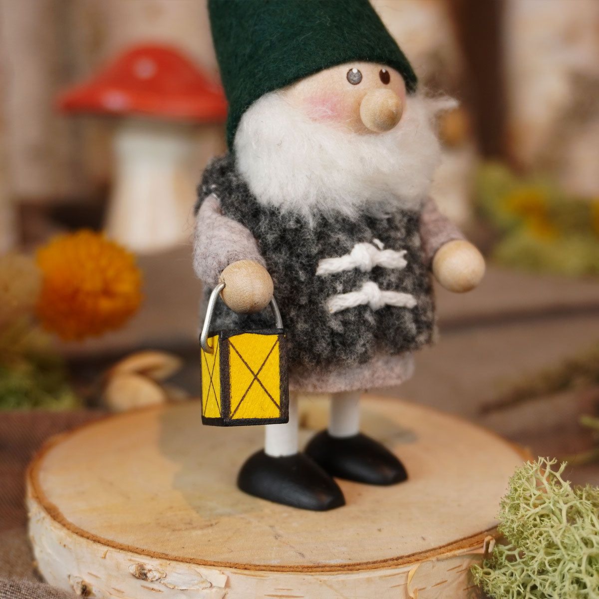 【予約】【2025新作】NORDIKA nisse ノルディカ ニッセ クリスマス 木製人形 ( ランタンを持ったサンタ / Nordic Forest )