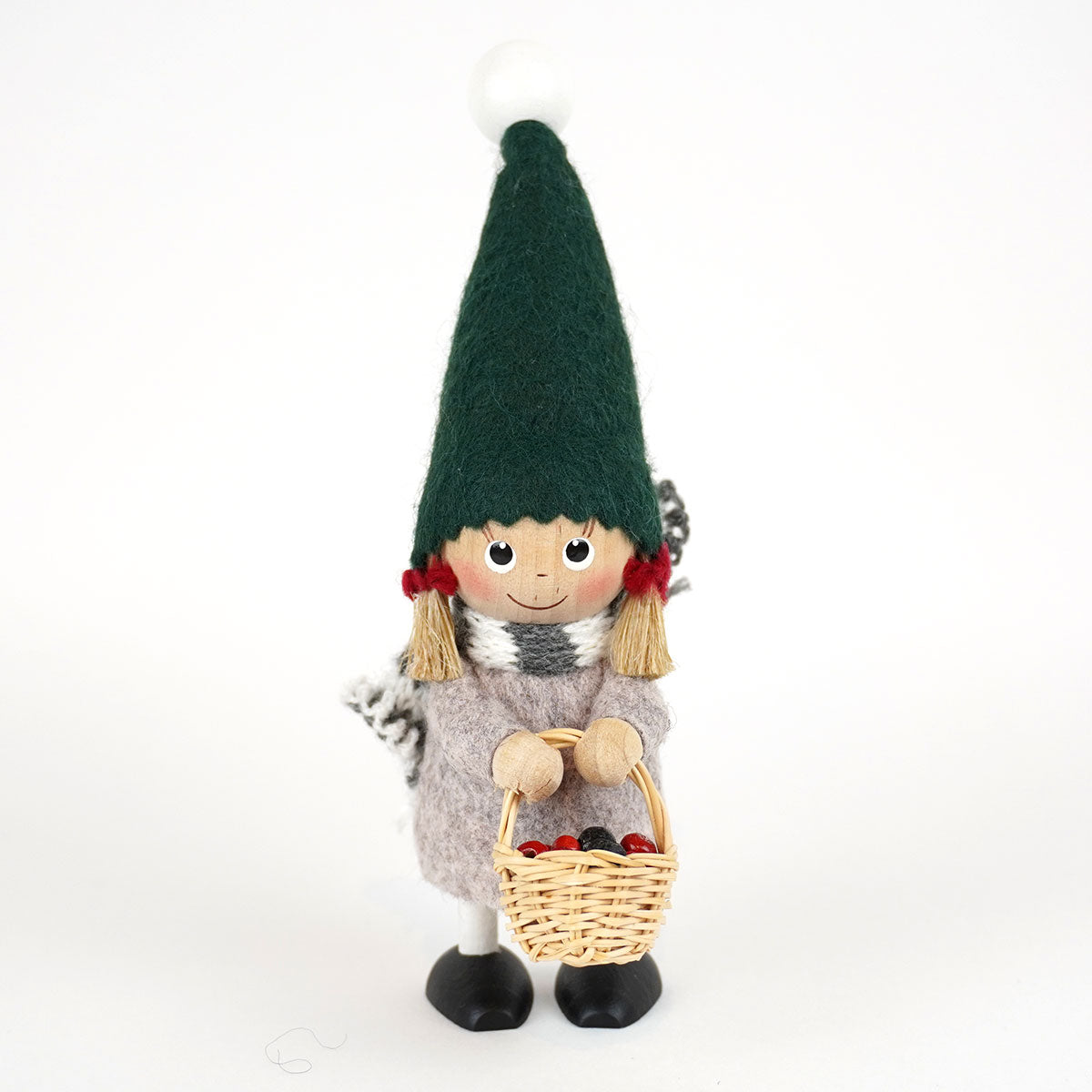 【予約】【2025新作】NORDIKA nisse ノルディカ ニッセ クリスマス 木製人形 ( ベリー摘みの女の子 / Nordic Forest )