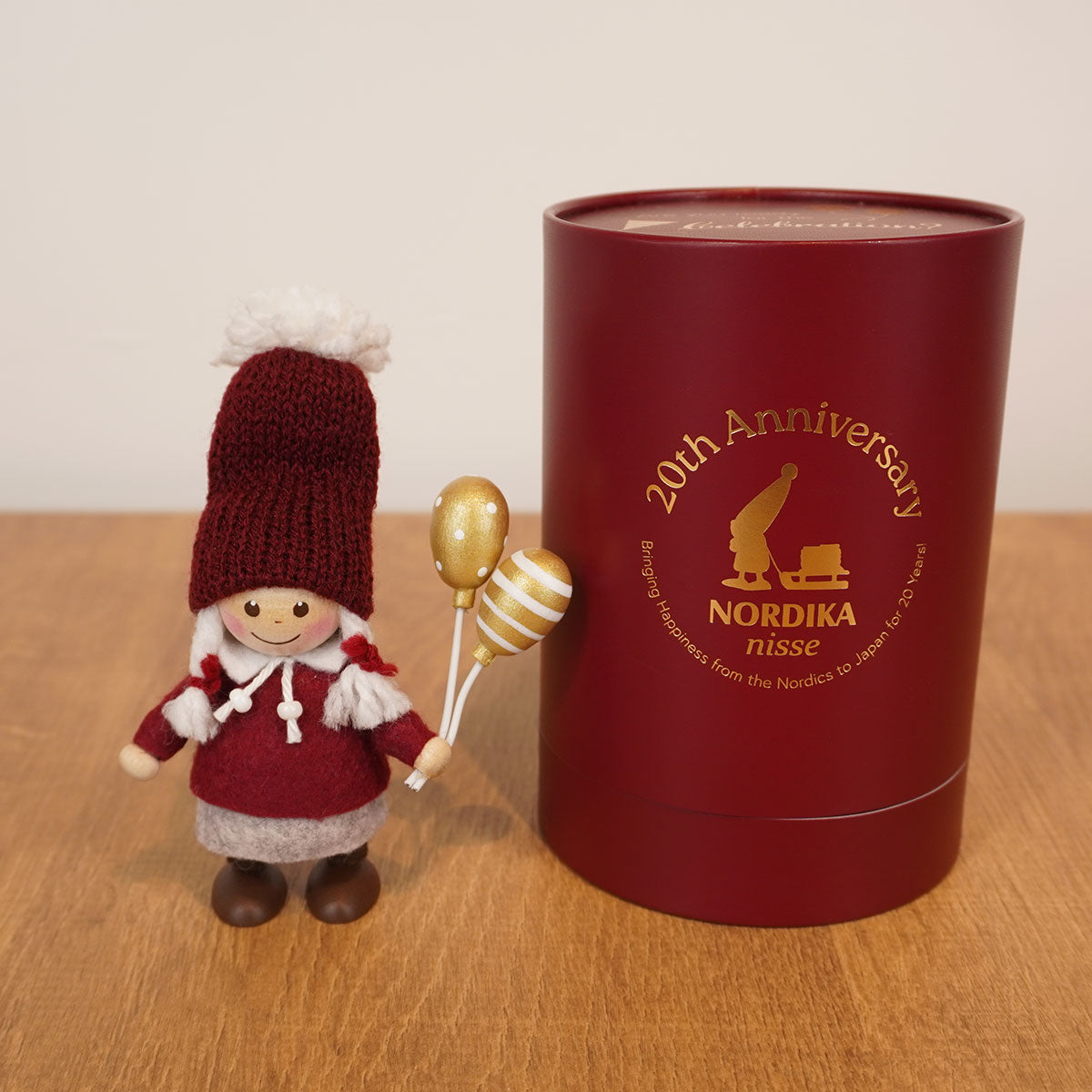【予約】【2025新作】NORDIKA nisse ノルディカ ニッセ クリスマス 木製人形 ( 風船を持った女の子 / 20th Celebration )