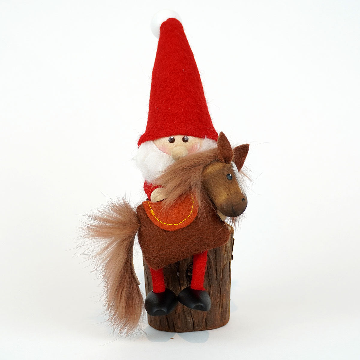 【予約】【2025新作】NORDIKA nisse ノルディカ ニッセ クリスマス 木製人形 ( 馬を抱えたサンタ / レッド )
