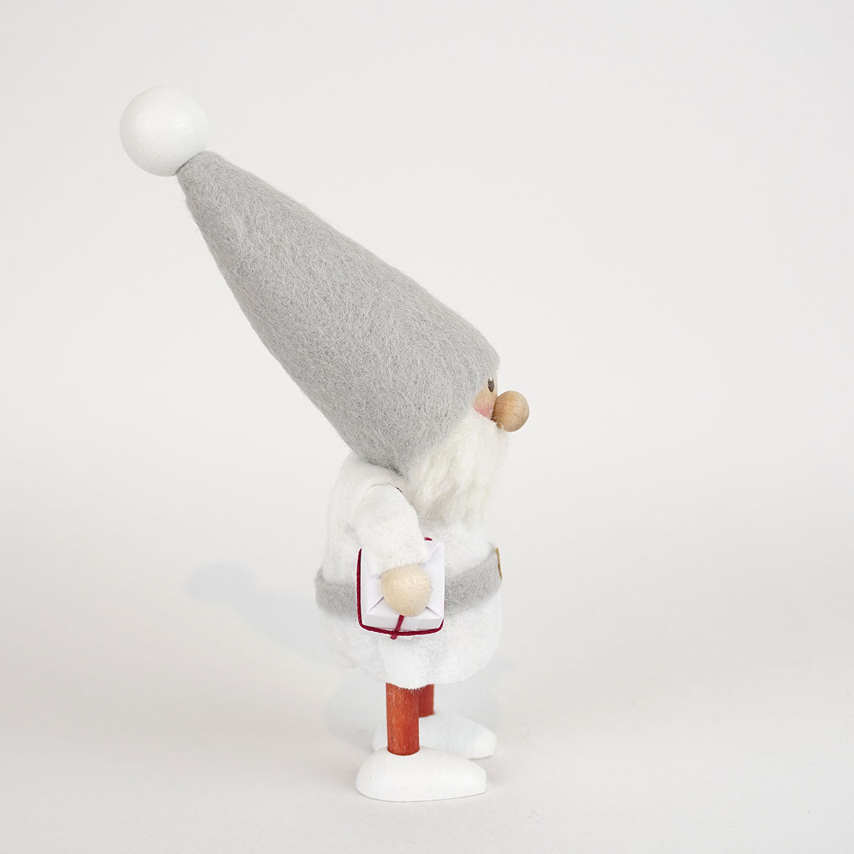 【予約】【2025新作】NORDIKA nisse ノルディカ ニッセ クリスマス 木製人形 ( プレゼントを持ったサンタ / サイレントナイト )