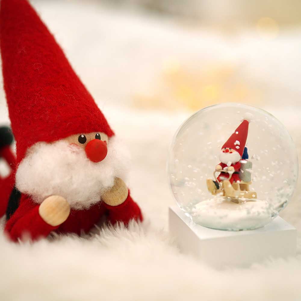 【予約】【2025新作】NORDIKA nisse ノルディカ ニッセ クリスマス スノードーム（ ミニ / そりに乗ったサンタ / レッド ）