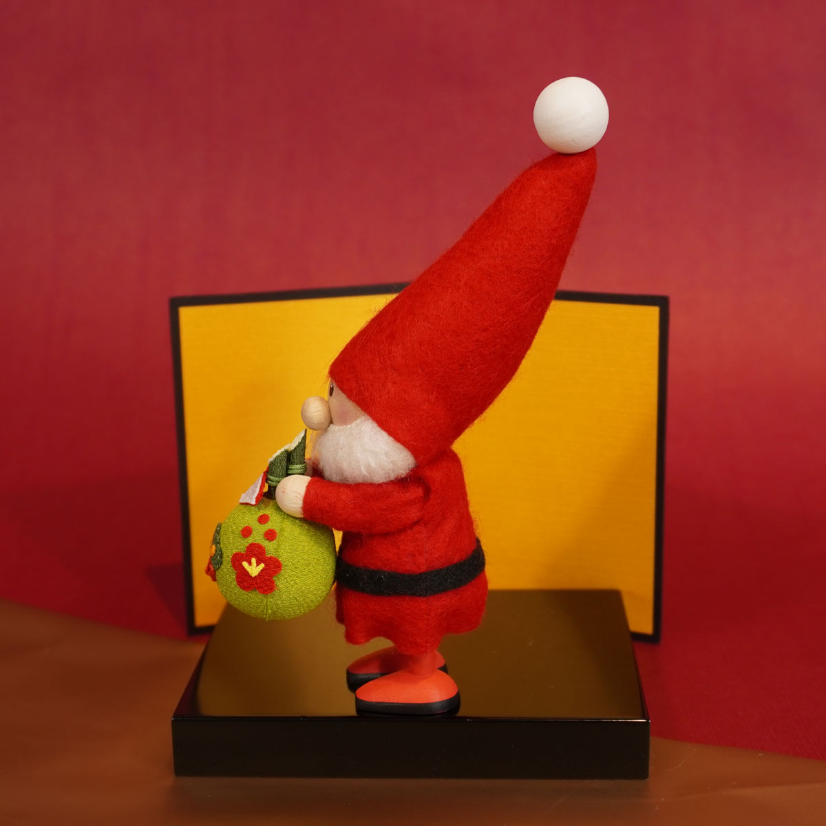 【北欧雑貨オリジナル】NORDIKA nisse ノルディカ ニッセ クリスマス 木製人形 ( 門松を持ったサンタ )