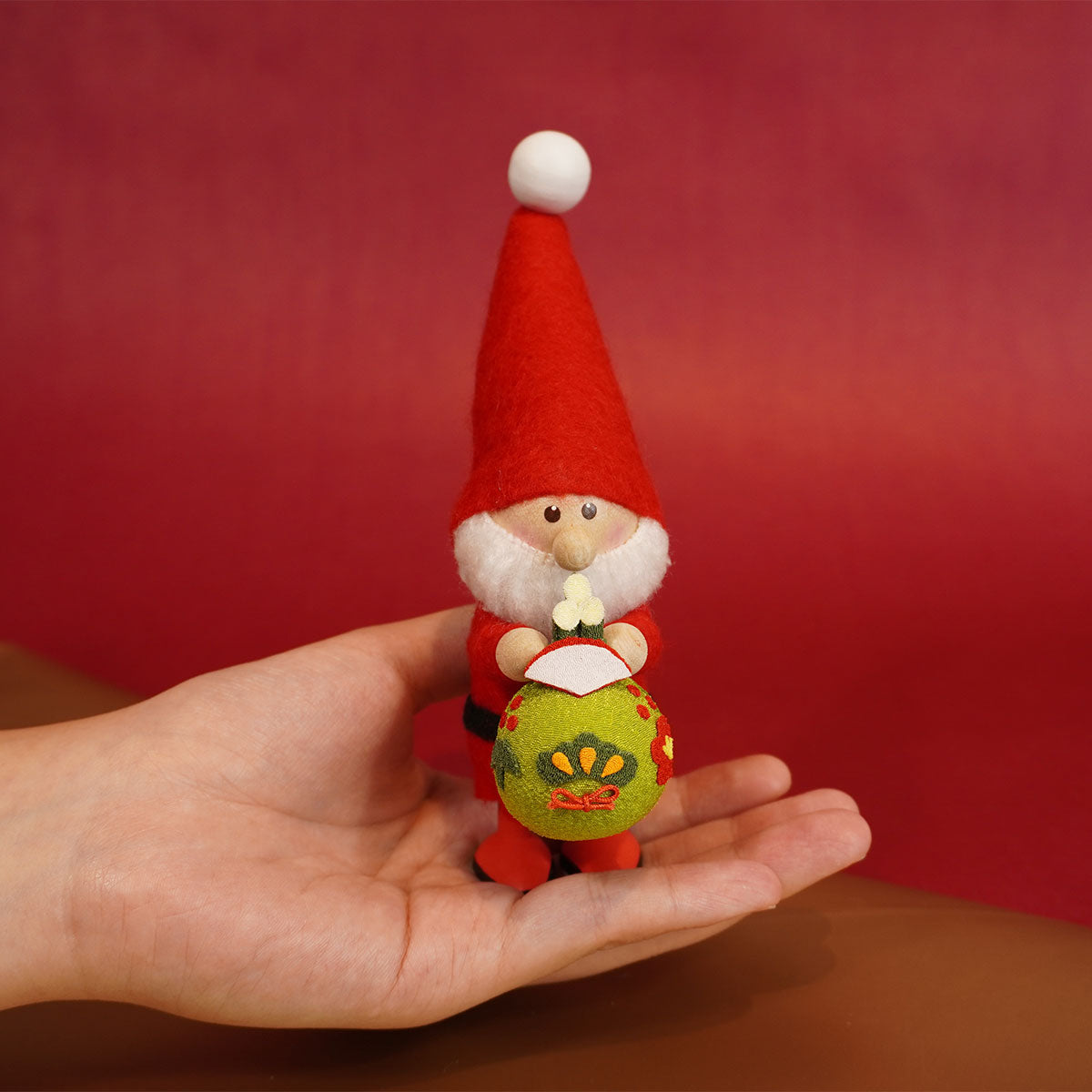 【北欧雑貨オリジナル】NORDIKA nisse ノルディカ ニッセ クリスマス 木製人形 ( 門松を持ったサンタ )