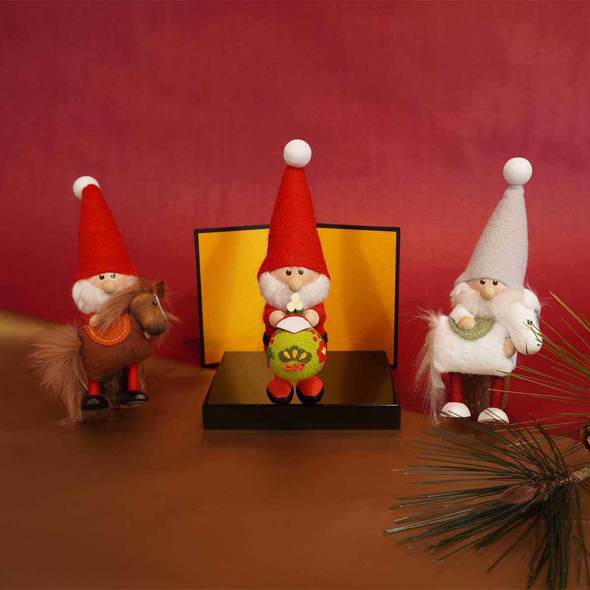 【北欧雑貨オリジナル】NORDIKA nisse ノルディカ ニッセ クリスマス 木製人形 ( 門松を持ったサンタ )