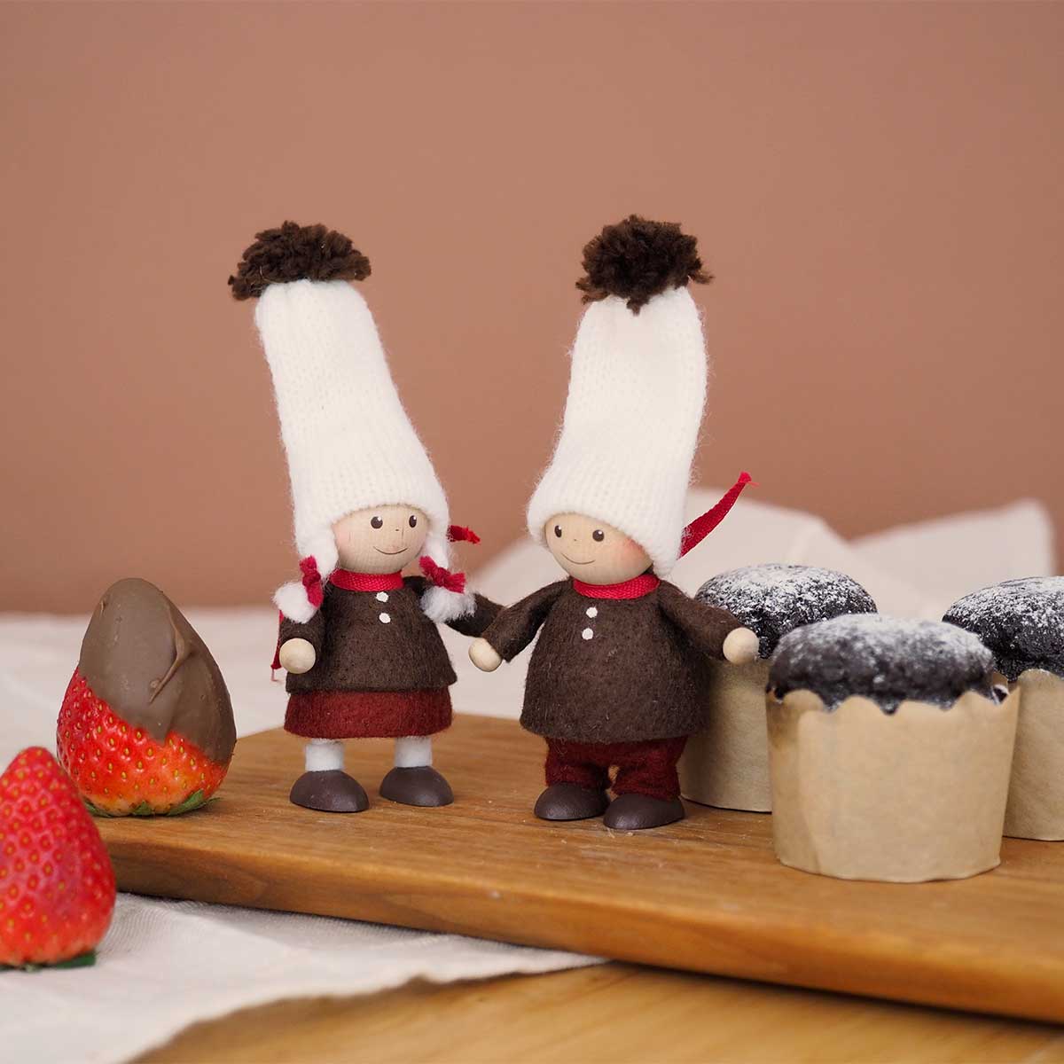 NORDIKA nisse ノルディカ ニッセ クリスマス 木製人形 ( Melty Seriesニット帽の女の子＆男の子 ＆ ハートセット )