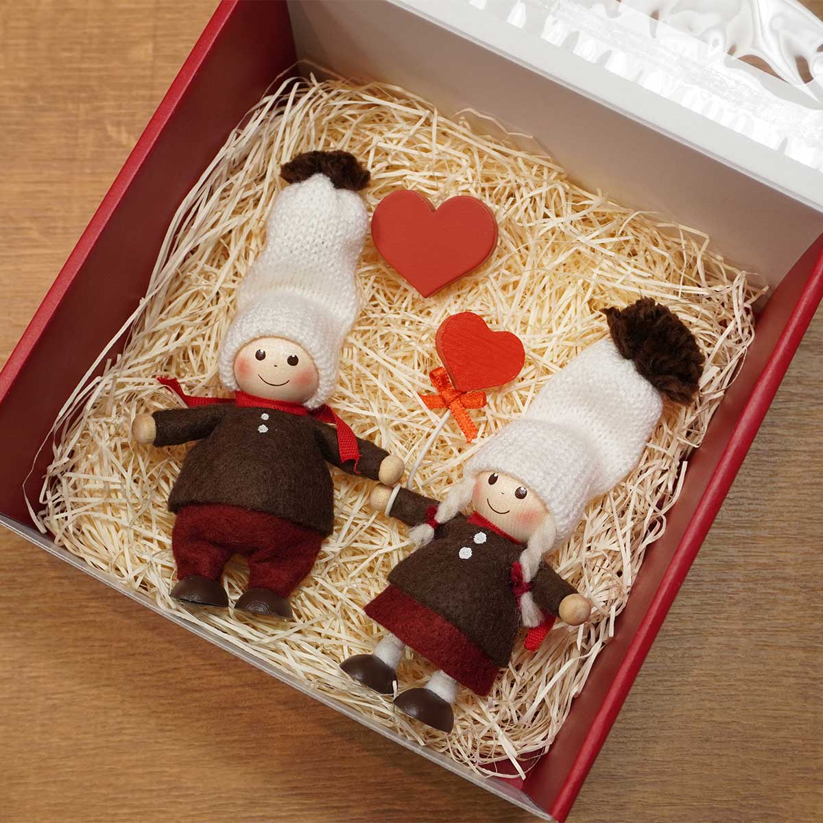 NORDIKA nisse ノルディカ ニッセ クリスマス 木製人形 ( Melty Seriesニット帽の女の子＆男の子 ＆ ハートセット )