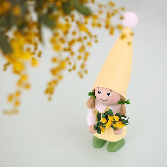 【予約】NORDIKA nisse ノルディカ ニッセ クリスマス 木製人形 ( ミモザを持った女の子 / Spring Series )