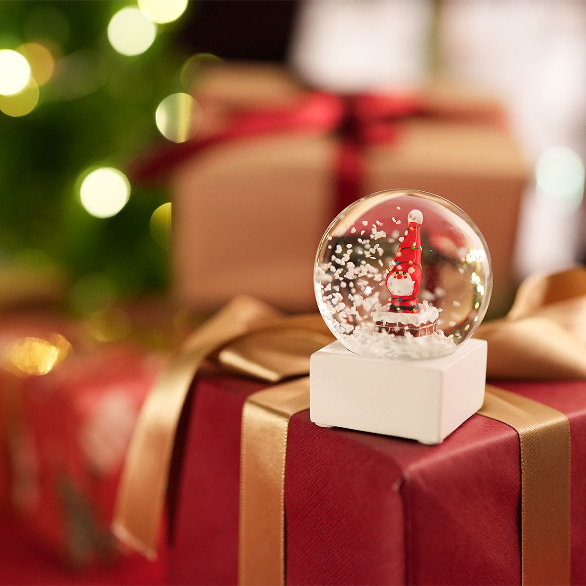 【2026新作】NORDIKA nisse ノルディカ ニッセ ノルディカニッセ クリスマス スノードーム ミニ ( 電飾にからまるサンタ )