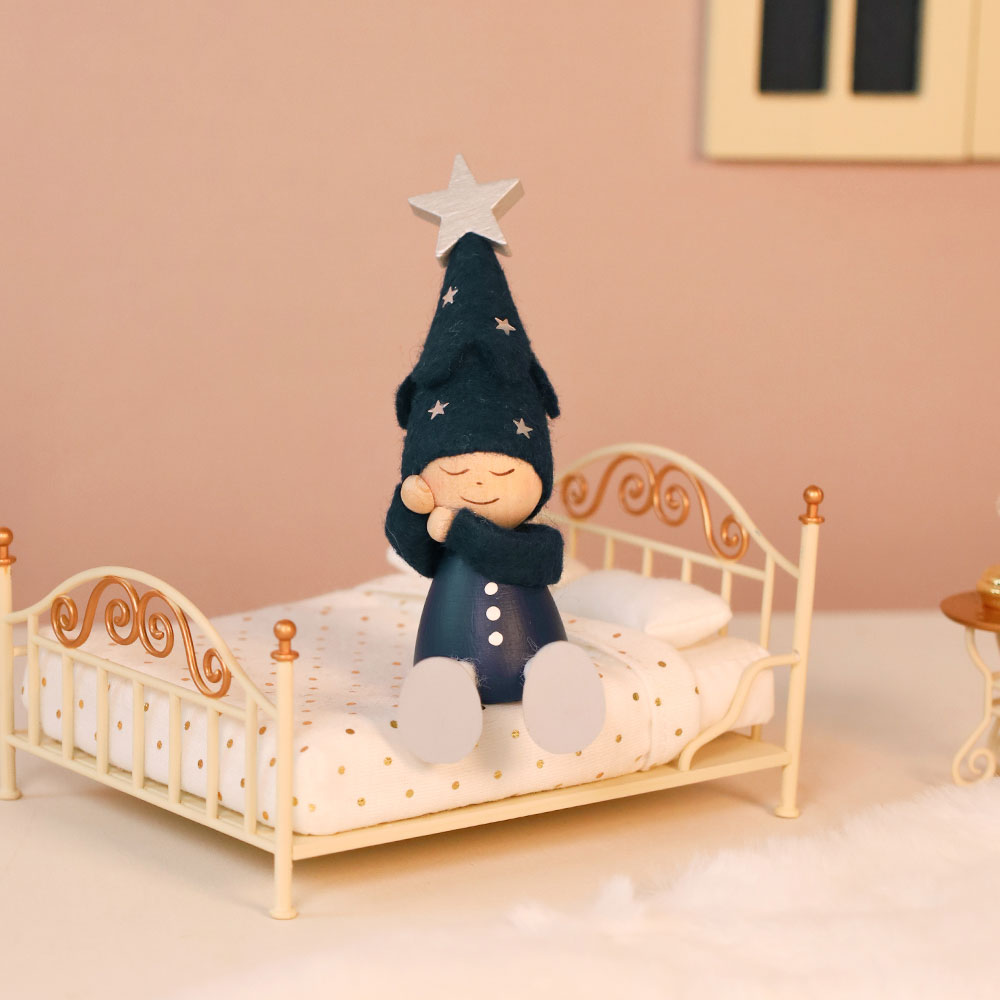 【ノルディカ公式ショップ限定】NORDIKA nisse ノルディカ ニッセ クリスマス 木製人形 ( ツリー帽子の男の子 / ミッドナイトスター )