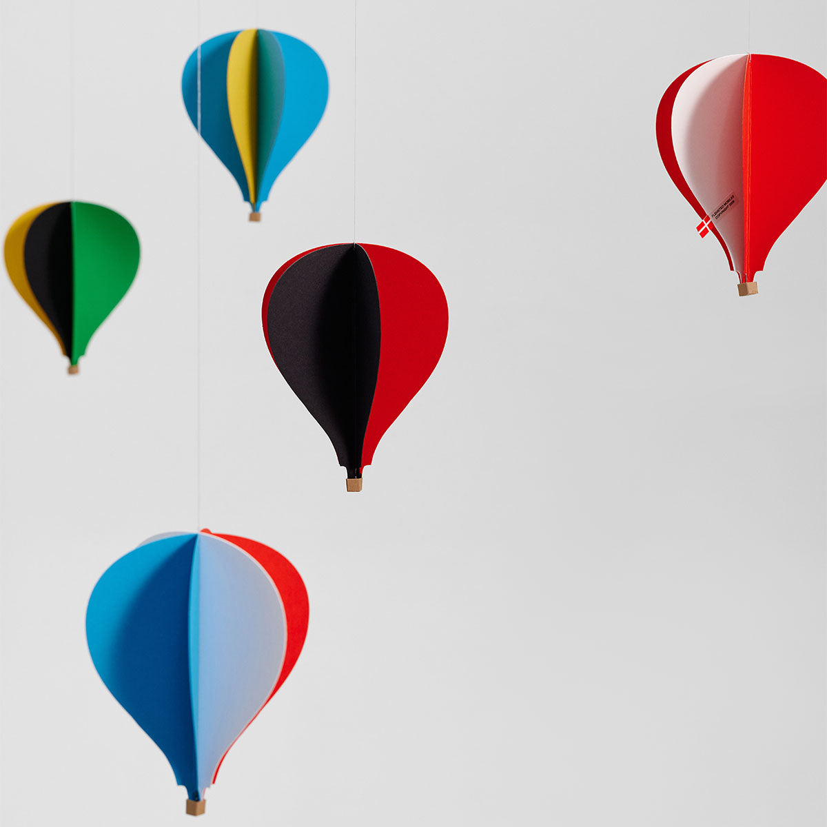 Flensted Mobiles フレンステッド・モビール(Balloon Mobile バルーンモビール5 / 78B)