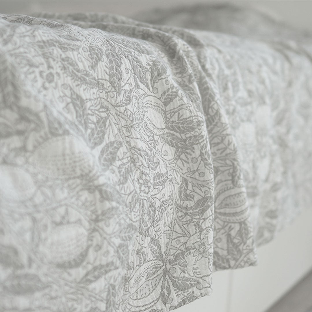 KLIPPAN クリッパン コットンスロー フルーツ ( 140×200cm / オリーブ )