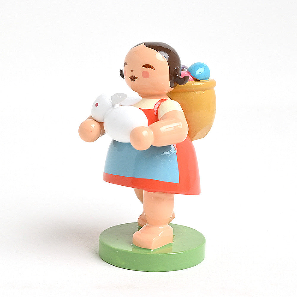 Wendt & Kuhn ヴェント & キューン 木製人形ブロッサムフレンズ ( うさぎを可愛がる女の子 )
