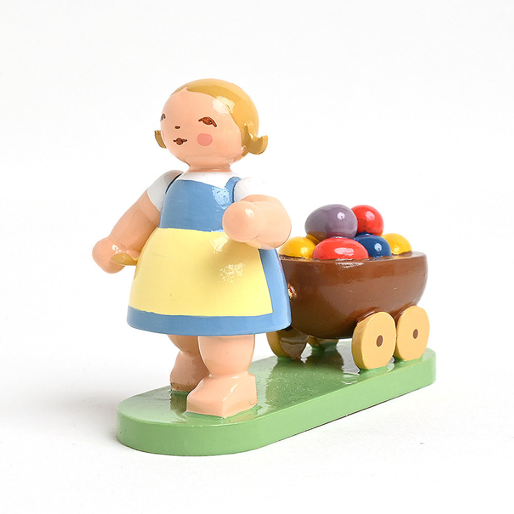 Wendt & Kuhn ヴェント & キューン 木製人形ブロッサムフレンズ ( お手伝いをする女の子 )