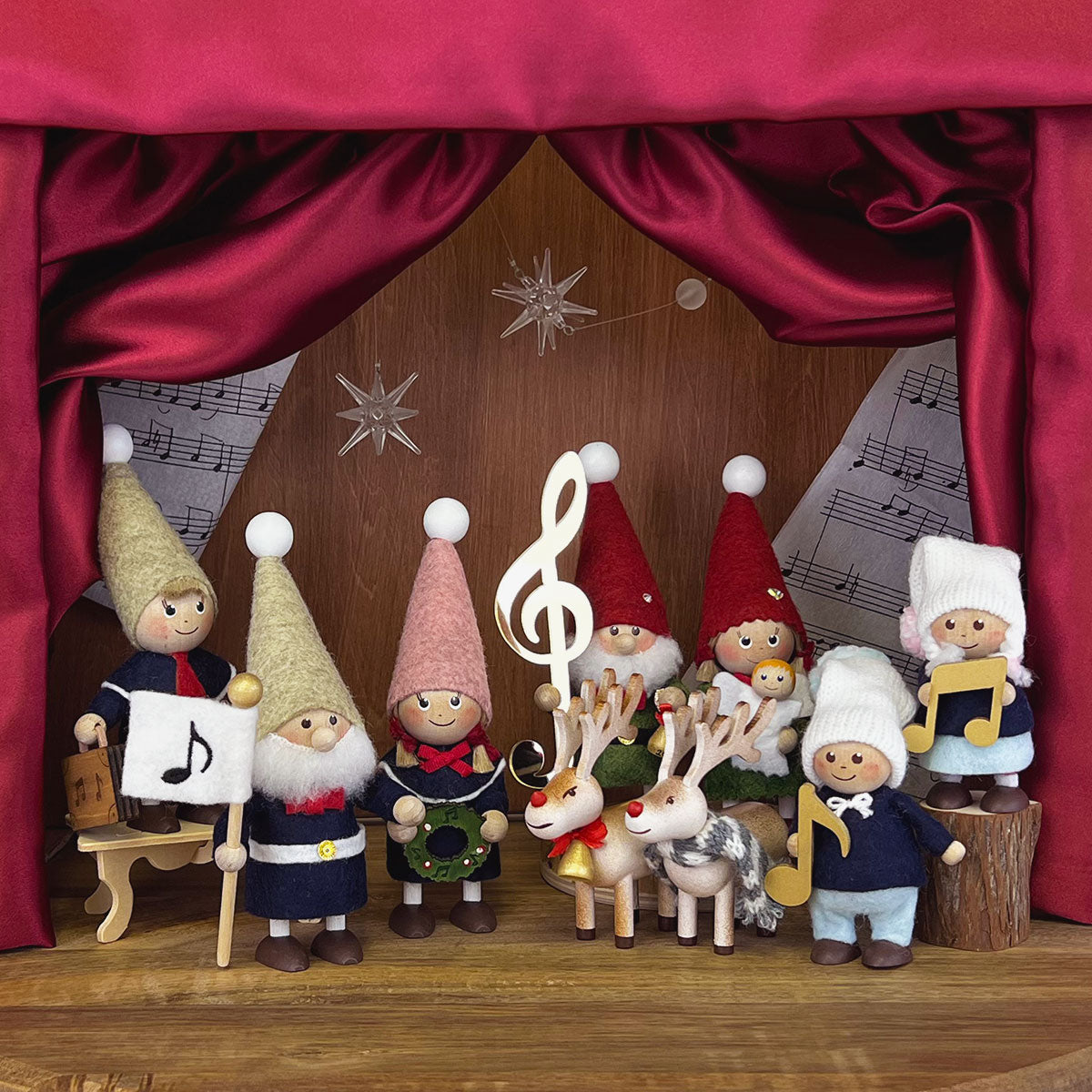 NORDIKA nisse ノルディカ ニッセ クリスマス 木製人形 ( 旗を持ったサンタ / ハーモニー )｜北欧雑貨