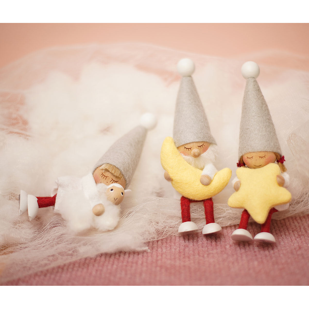 NORDIKA nisse ノルディカ ニッセ クリスマス 木製人形 ( お座りねんねサンタ / 月 / サイレントナイト )｜北欧雑貨