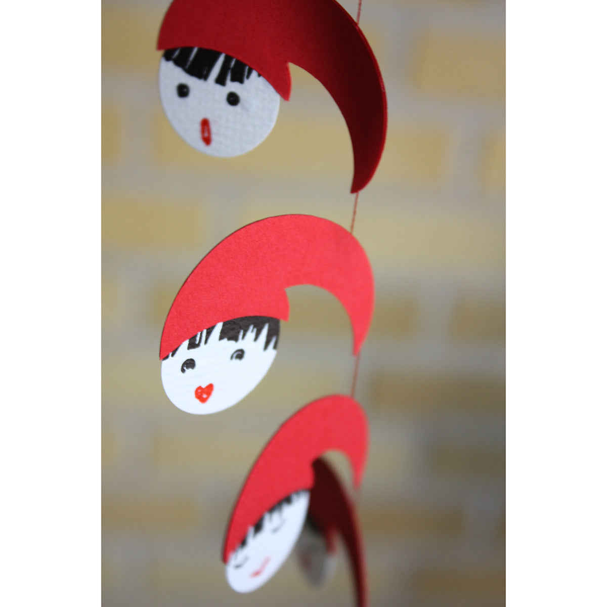 Livingly リビングリー ペーパーモビール（エルフ 1953年デザイン復刻版/レッド×ホワイト）